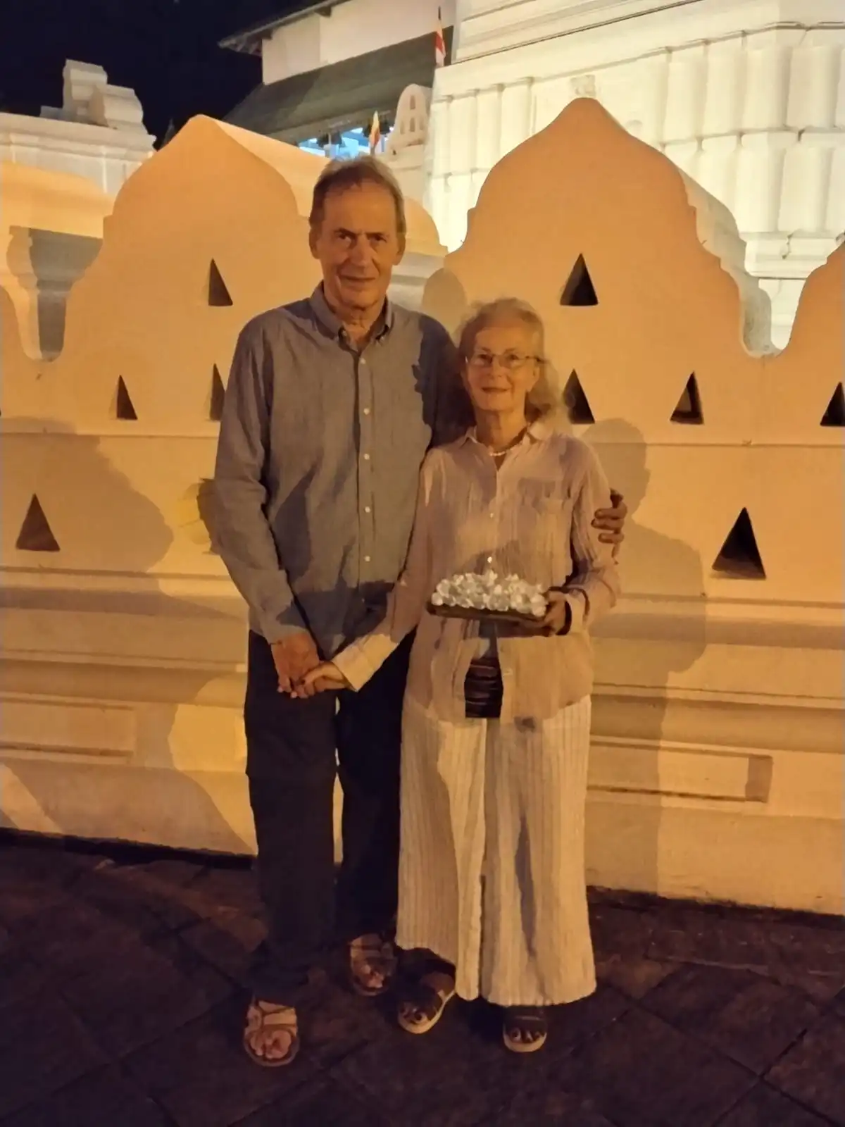 Evening visit and floral offerings at the Temple of the Sacred Tooth Relic in Kandy